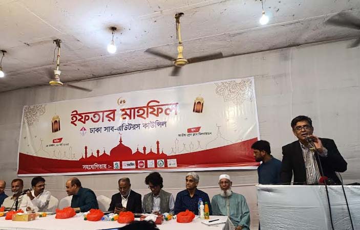 যেসব গণমাধ্যম সাংবাদিকদের সম্মানজনক বেতন দেবে না তাদের আর দরকার নেই : শফিকুল আলম