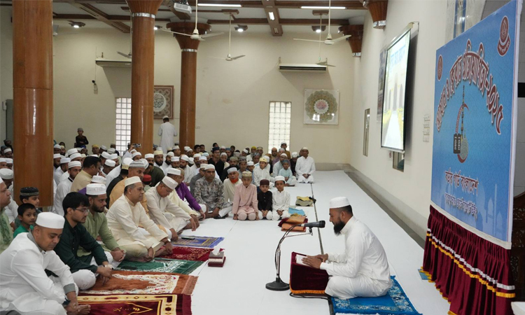 বিজিবিতে আযান ও ক্বেরাত প্রতিযোগিতায় বিজয়ীদের মাঝে পুরস্কার বিতরণ