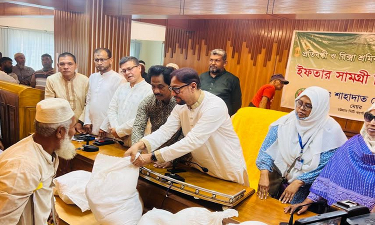 প্রতিবন্ধীরা বোঝা নয়, সমাজের গুরুত্বপূর্ণ অংশ: চসিক মেয়র