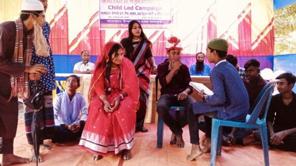 বীরগঞ্জে বাল্যবিবাহ প্রতিরোধে সচেতনতামূলক নাটিকা প্রদর্শন 