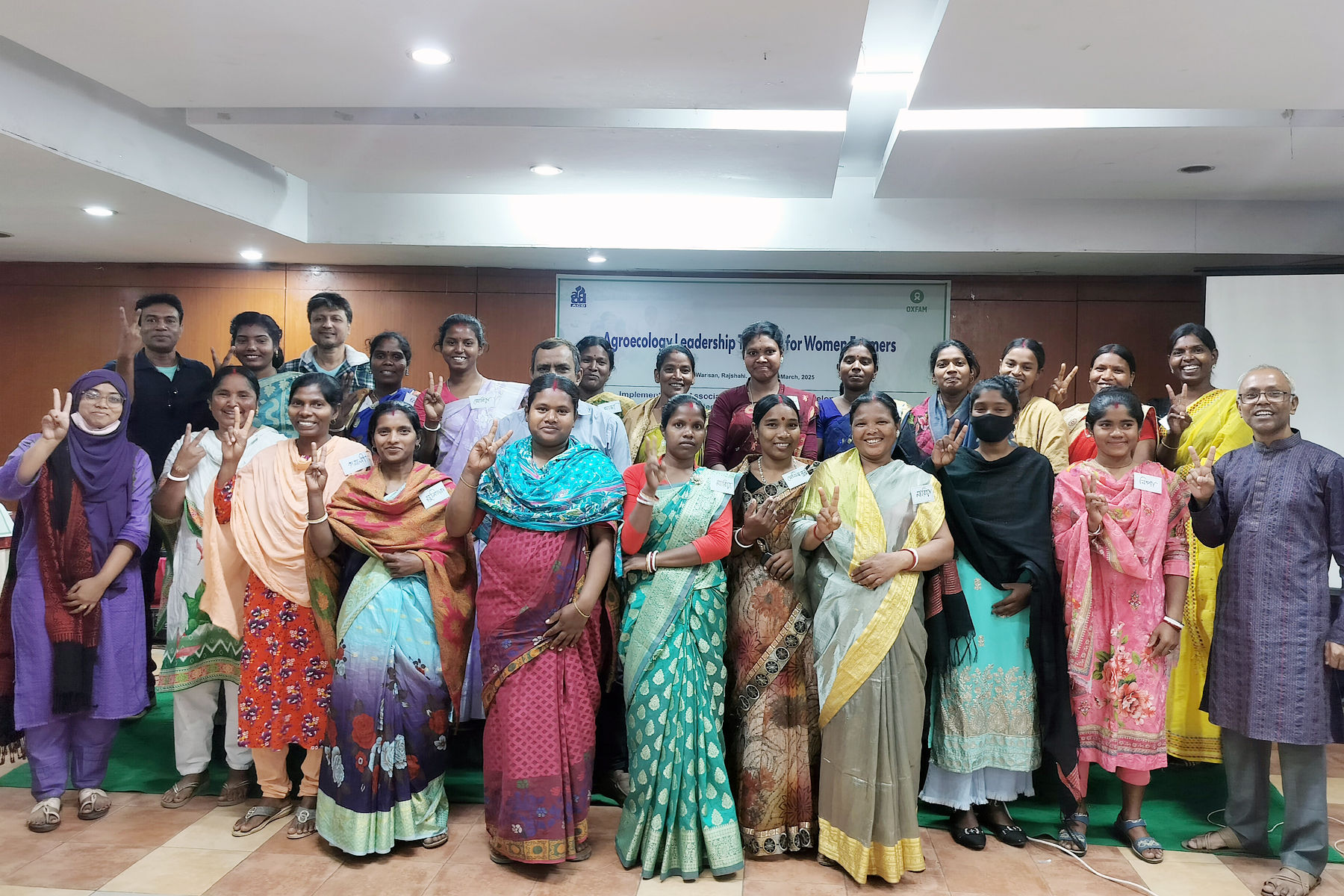জলবায়ু পরিবর্তন মোকাবিলায় ক্ষুদ্র নৃ-গোষ্ঠীর নারীদের ক্ষমতায়নের ওপর গুরুত্বারোপ