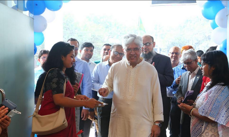 বিসিকে শুরু হয়েছে তিন দিনব্যাপী ঈদমেলা