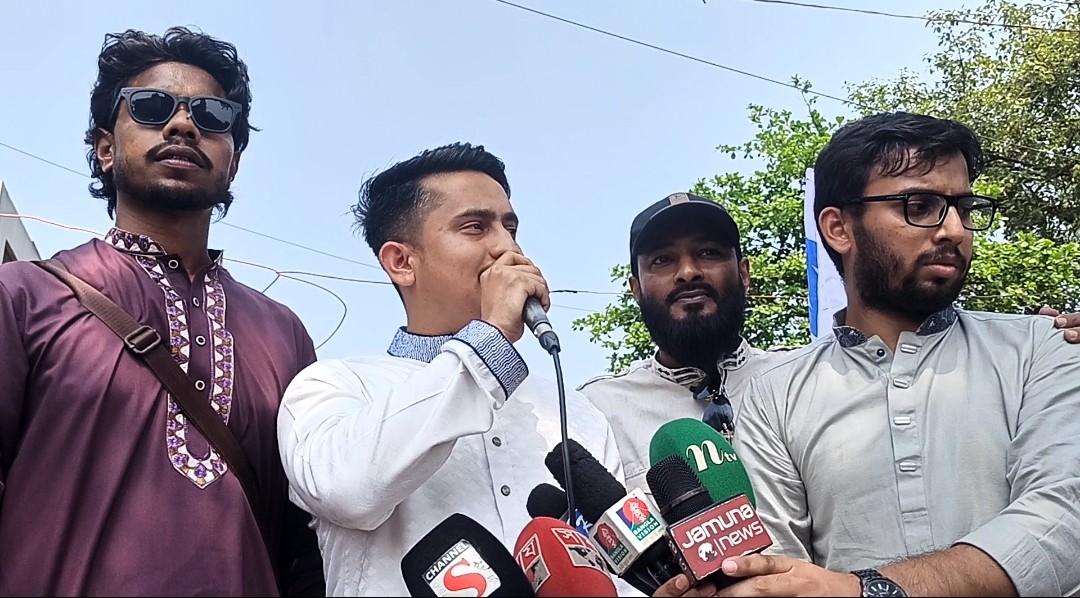 আগামীর বাংলাদেশে দলের নাম বা মার্কা দেখে কেউ আর ভোট দেবে না: সারজিস