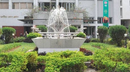 জাতীয় প্রেসক্লাবের মেহেদি উৎসব অনুষ্ঠিত