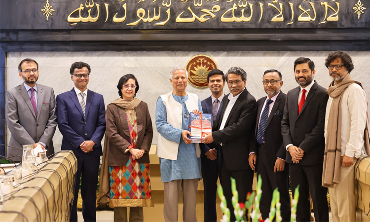 সংবিধানের অধীনে একটি স্থায়ী অ্যাটর্নি সার্ভিস গঠনের সুপারিশ সংস্কার কমিশনের