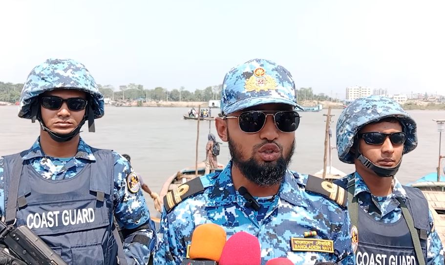 পবিত্র ঈদ-উল-ফিতর উপলক্ষ্যে নৌপথে সার্বিক নিরাপত্তায় টহল জোরদার