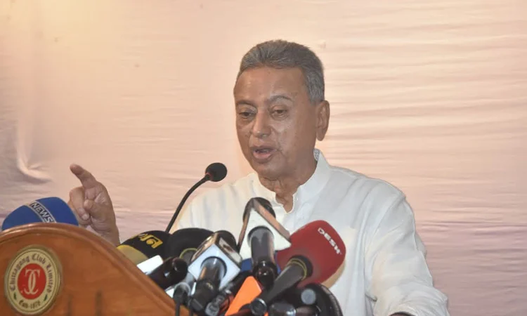দেশে প্রতিদিন গণতন্ত্রহীন পরিস্থিতি বিরাজ করছে : আমীর খসরু