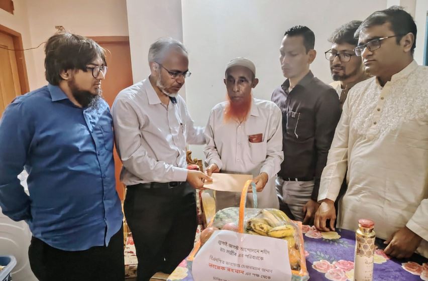 জুলাই বিপ্লবে নিহত ডা. সজীবের মাকে ঈদ উপহার দিলেন তারেক রহমান