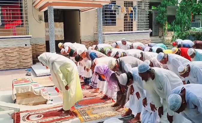 দেশের ১৫ জেলার প্রায় ৩০০ গ্রামে আগাম ঈদুল ফিতর উদযাপিত