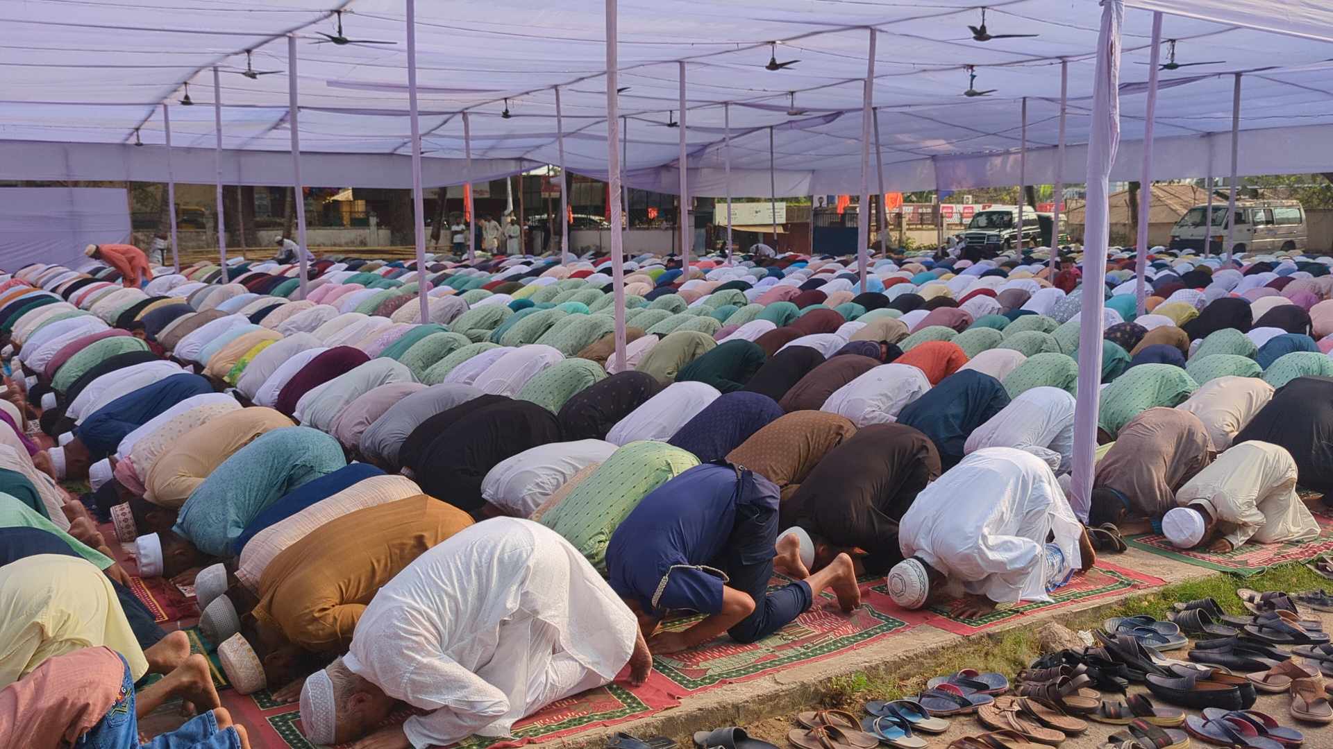 রাঙ্গামাটিতে যথাযোগ্য মর্যাদায় ঈদের জামাত অনুষ্ঠিত 