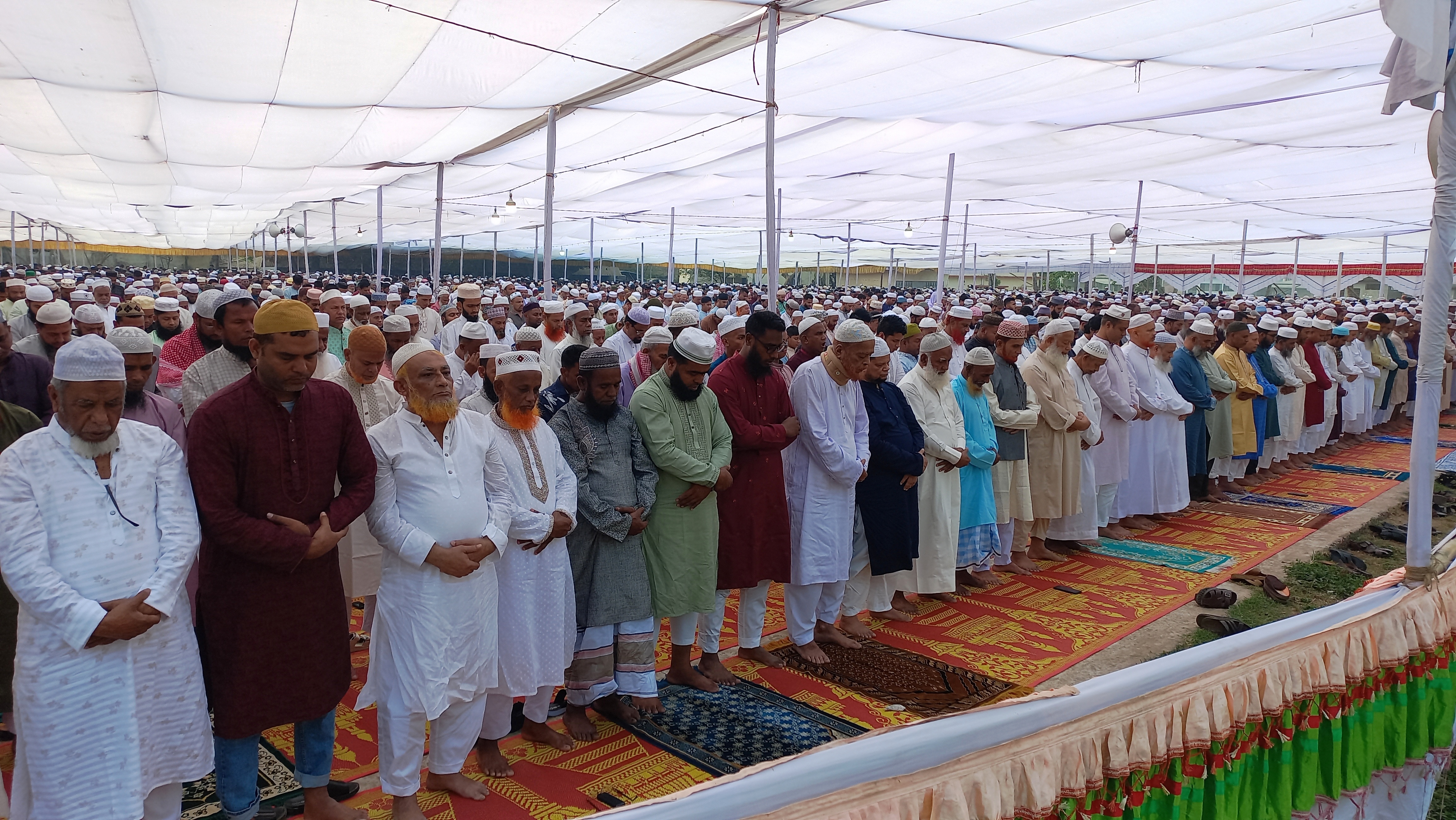 বান্দরবানে ঈদ-উল-ফিতরের ঈদ জামাত অনুষ্ঠিত