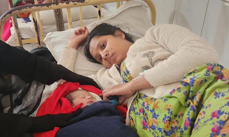 বগুড়ায় ঈদের ছুটিতেও সেবা দিয়েছে মা ও শিশু কল্যাণ কেন্দ্র
