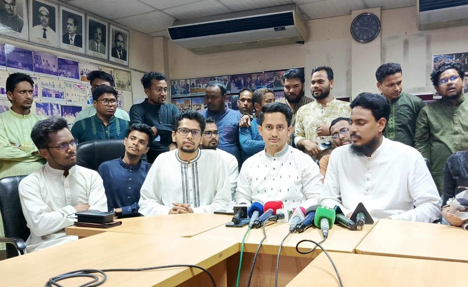 আওয়ামী লীগের পুনর্বাসন আমরা মানবো না : আখতার হোসেন