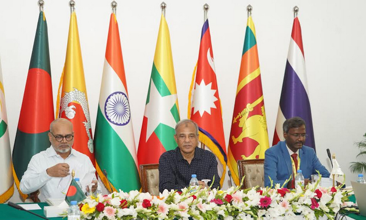 মানবপাচারে জড়িতদের জবাবদিহির জন্য শক্তিশালী আইনি কাঠামো প্রতিষ্ঠা করা হয়েছে : স্বরাষ্ট্র উপদেষ্টা