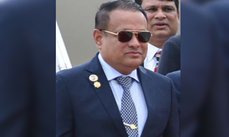 সাবেক এসএসএফ প্রধান মজিবুর ও তার স্ত্রী তাসরিনের শত কোটি টাকার ব্যাংক ব্যালেন্স ও সম্পদের খোঁজ পেয়েছে দুদক