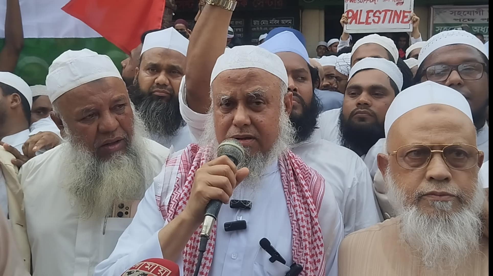 ইসরায়েলের বিরুদ্ধে রাষ্ট্রীয়ভাবে নিন্দা জানানোর আহ্বান হেফাজত মহাসচিবের