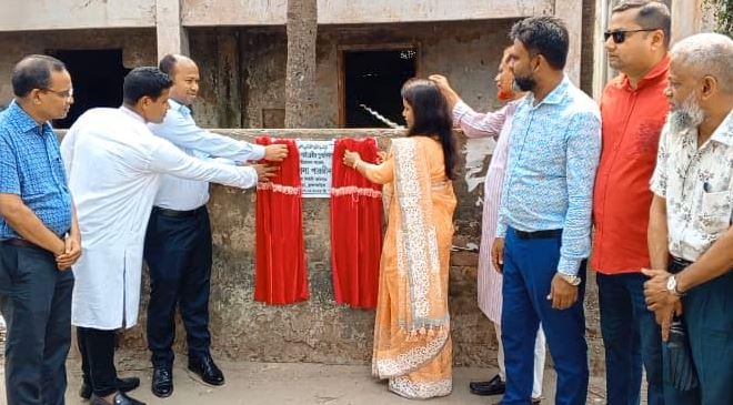 ব্রাহ্মণবাড়িয়ার আখাউড়ায় পাবলিক লাইব্রেরি ভবনের পুনঃনির্মাণ কাজ শুরু