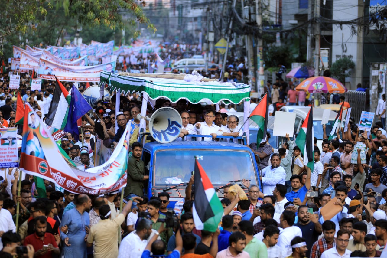ফিলিস্তিনে গণহত্যার প্রতিবাদে র‌্যালি : ইসরাইলের বিরুদ্ধে শক্ত প্রতিরোধের আহ্বান বিএনপির
