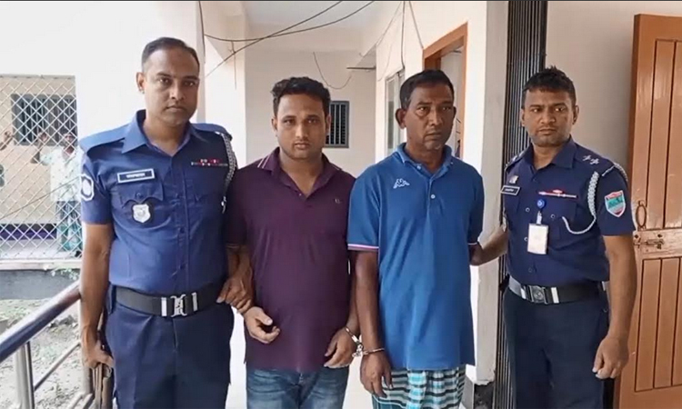 সাতক্ষীরায় পুলিশের বিশেষ অভিযানে দুই আওয়ামী লীগ নেতাসহ গ্রেফতার ১৪
