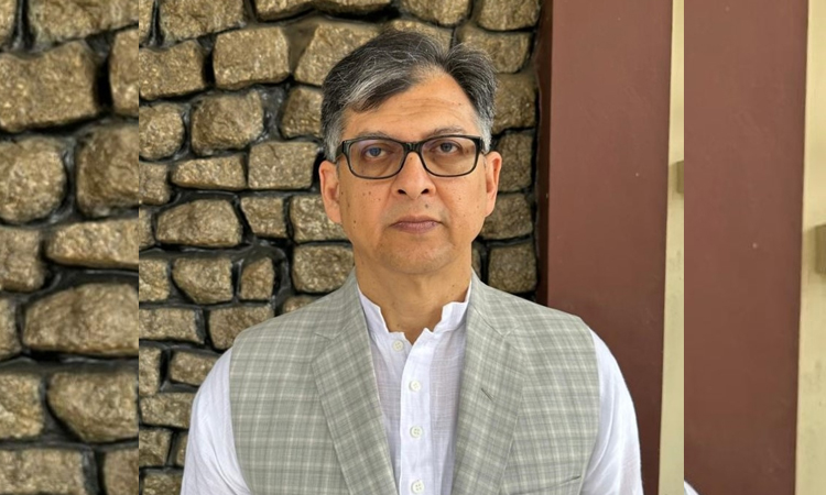 আমরা একটি শক্তিশালী সাংবিধানিক অধিকার প্রতিষ্ঠা করতে চাই: সালাহউদ্দিন আহমেদ