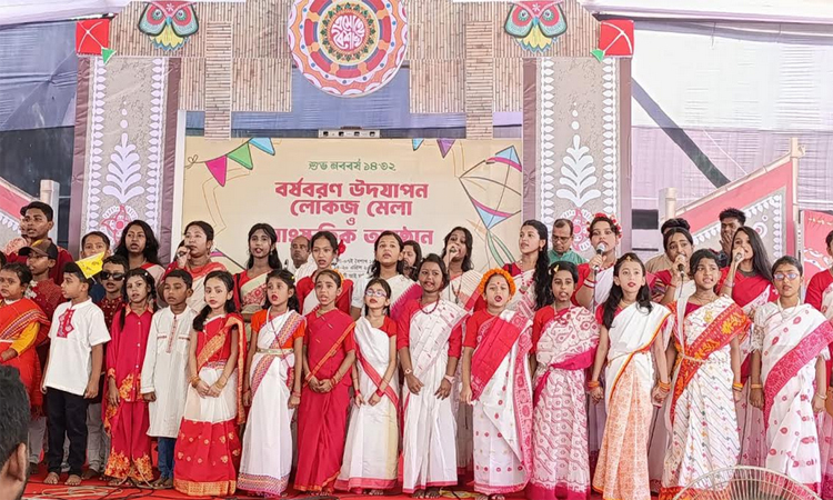ফেনীতে নববর্ষ উপলক্ষে সপ্তাহব্যাপী লোকজ মেলা শুরু