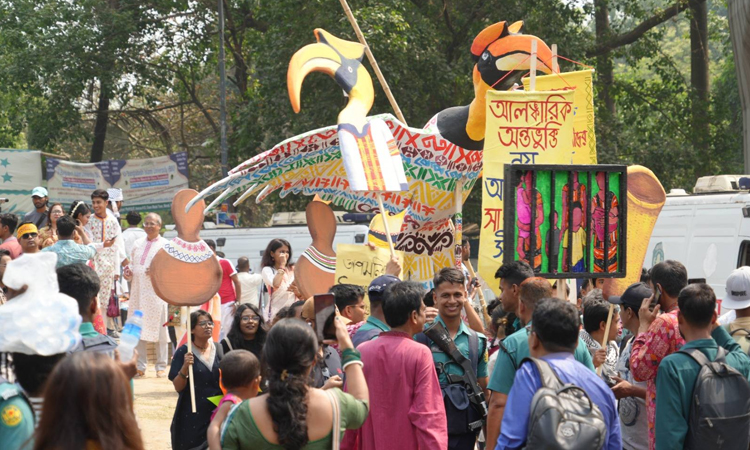 ডিএমপি’র নিশ্ছিদ্র নিরাপত্তা বলয়ে রমনায় বর্ষবরণ