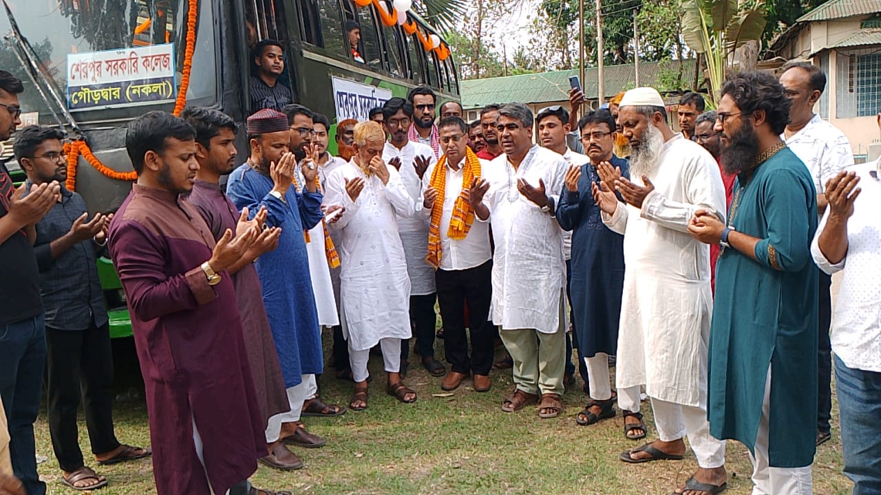 নববর্ষে শেরপুর সরকারি কলেজ শিক্ষার্থীদের জন্য বাস সার্ভিস চালু 