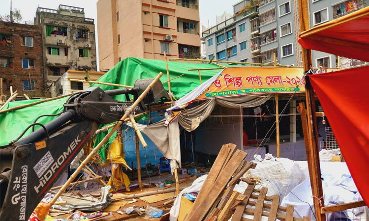 মিরপুর প্যারিস রোড মাঠের অবৈধ মেলা উচ্ছেদে ডিএনসিসি’র অভিযান