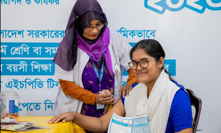 নারীর সুস্থতার জন্য প্রয়োজন কিছু টিকা   