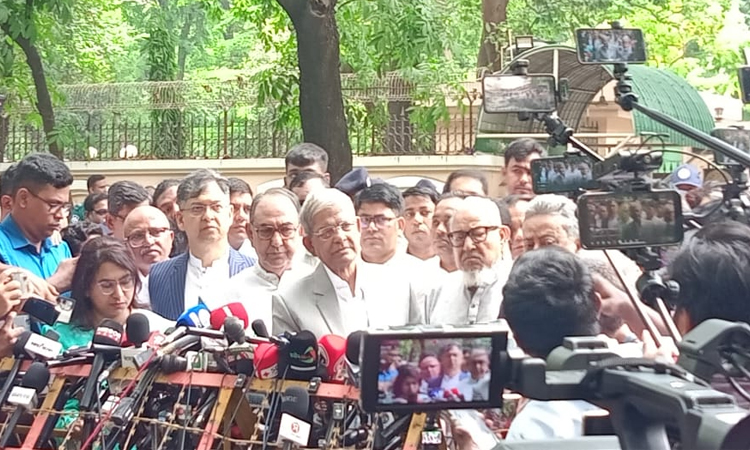 ডিসেম্বরের মধ্যে নির্বাচন চায় বিএনপি: মির্জা ফখরুল 