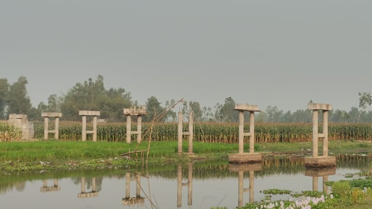 তিস্তা নদীতে নির্মাণাধীন সেতুর কাজ পাঁচ বছর ধরে বন্ধ
