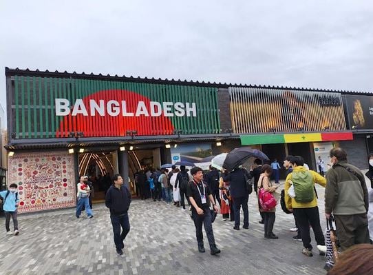 জাপানে বৈশ্বিক প্রদর্শনীতে বাংলাদেশ প্যাভিলিয়ন বিদেশি বিনিয়োগকারীদের দৃষ্টি আকর্ষণ করছে