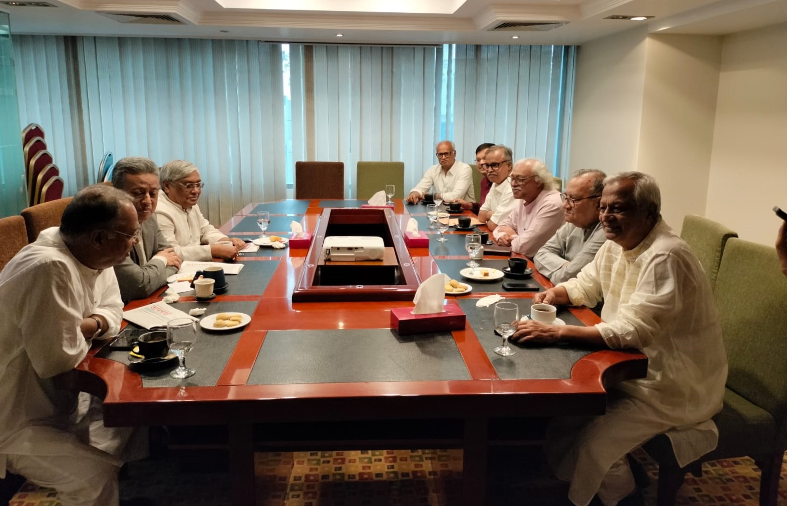সিপিবি-বাসদ নেতাদের সঙ্গে রুদ্ধদ্বার বৈঠক বিএনপির 