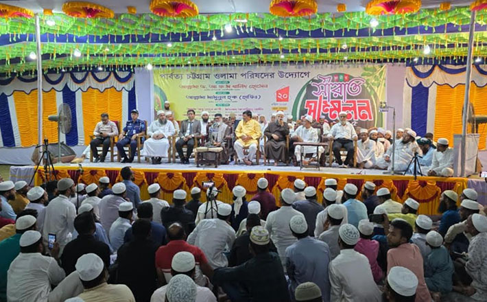 বাংলাদেশে সংখ্যালঘু নির্যাতন হয় না : ধর্ম উপদেষ্টা