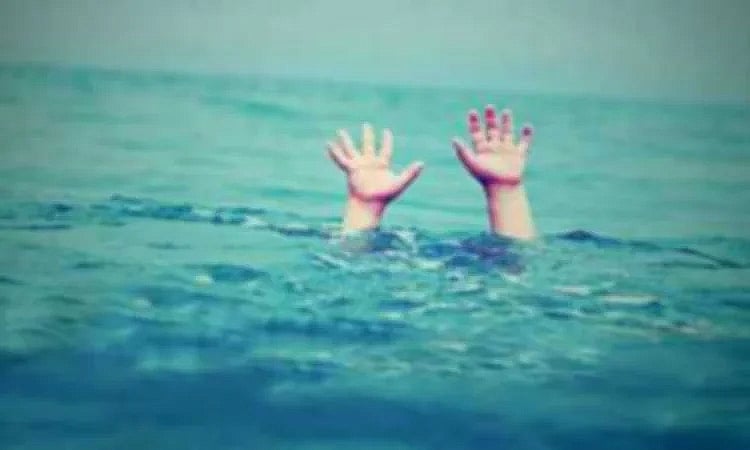 সাতক্ষীরায় পুকুরের পানিতে ডুবে শিশুর মৃত্যু