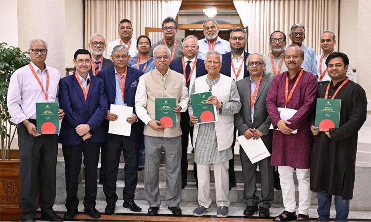 শ্রমিক বান্ধব পেনশন স্কীম চালুর সুপারিশ কমিশনের