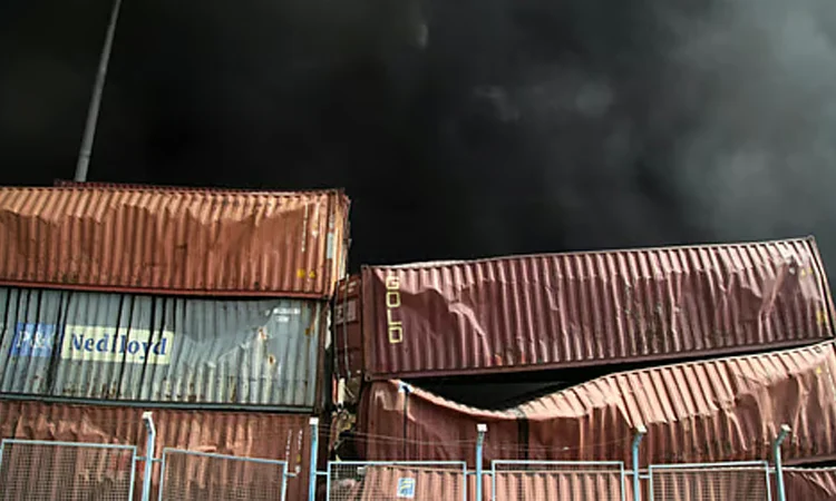 ইরানের বিস্ফোরণের কারণে বন্দরের কাছে স্কুল, অফিস বন্ধের নির্দেশ: রাষ্ট্রীয় টিভি