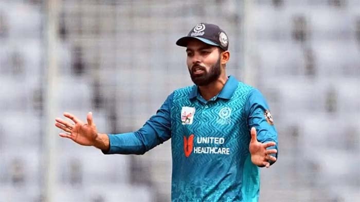 ডিপিএলে চার ম্যাচ নিষিদ্ধ হৃদয়