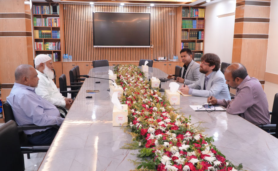 জামায়াত আমিরের সঙ্গে চ্যাথাম হাউসের প্যাট্রিক শ্রোয়েডারের সৌজন্য সাক্ষাৎ