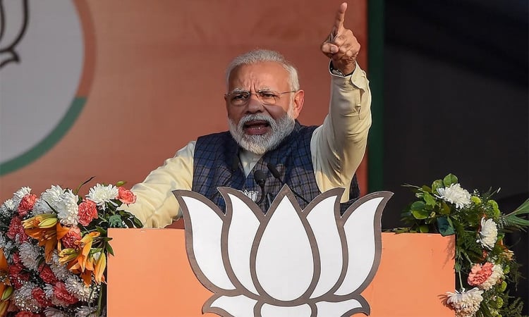 সামরিক অভিযানের ‘সবুজ সংকেত’ দিলেন মোদি