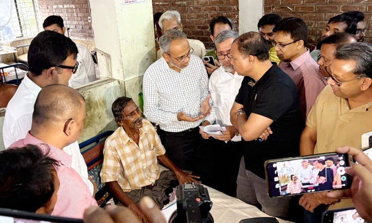 অসুস্থ নিজাম উদ্দিনের পাশে বিএনপি’র ভারপ্রাপ্ত চেয়ারম্যান তারেক রহমান