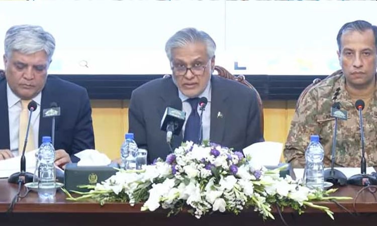 পাকিস্তান সেনাবাহিনীর হুঁশিয়ারি ‘আমরা প্রস্তুত, আমাদের পরীক্ষা নিও না’ 