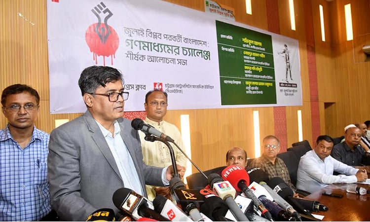 ১৫ বছরের সাংবাদিকতা নিয়ে প্রতিবেদন লিখতে জাতিসংঘের সহায়তা চাইব : প্রেস সচিব শফিকুল আলম