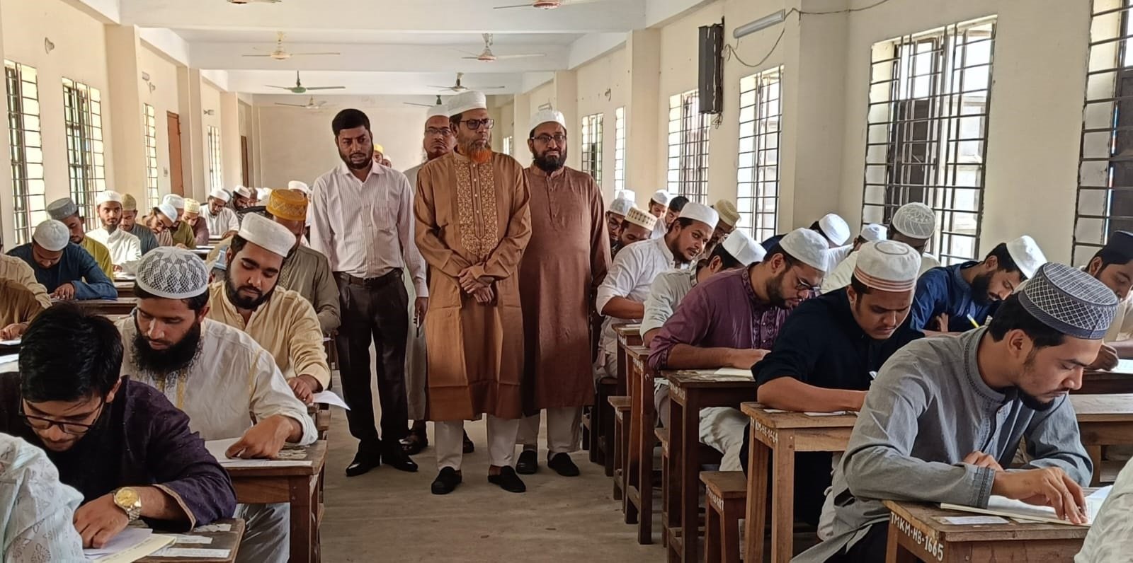 ইসলামি আরবি বিশ্ববিদ্যালয়ের অধীনে সারাদেশে কামিল পরীক্ষা শুরু