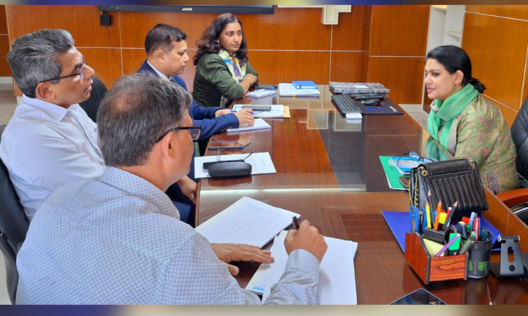 জলবায়ু ঝুঁকি মোকাবিলায় স্থানীয়দের মতামতকে গুরুত্ব দিতে হবে: পরিবেশ উপদেষ্টা