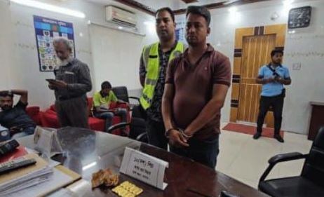 যশোরের শার্শা সীমান্তে স্বর্ণের বারসহ যুবক আটক