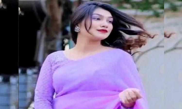 চট্টগ্রামে নিষিদ্ধ ছাত্রলীগ নেত্রীকে পুলিশে সোপর্দ শিক্ষার্থীদের