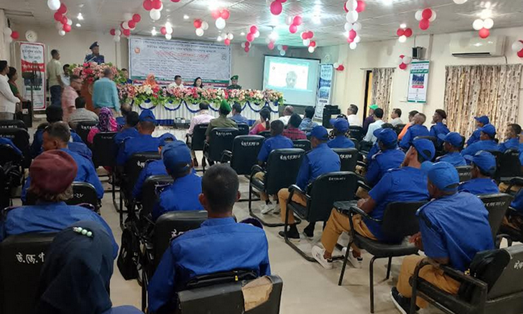 নেত্রকোনায় গ্রাম পুলিশ বাহিনীর সদস্যদের মাসব্যাপী প্রশিক্ষণ শুরু