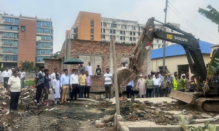 জিসিসির উচ্ছেদ অভিযান: ১২০ কোটি টাকার জমিতে হবে স্কুল ও খেলার মাঠ