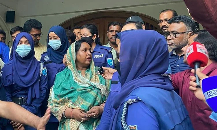 হত্যা মামলায় কারাগারে সাবেক মেয়র আইভী